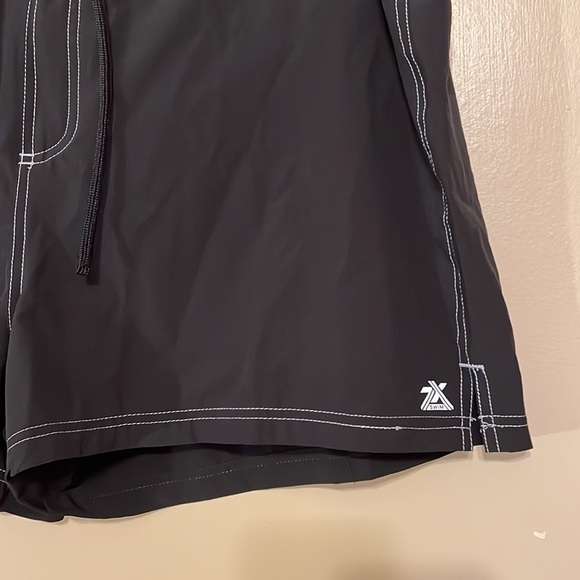 Zero Xposur women’s shorts 18W black white board bathing suit swim bottom plus - Picture 2 of 10